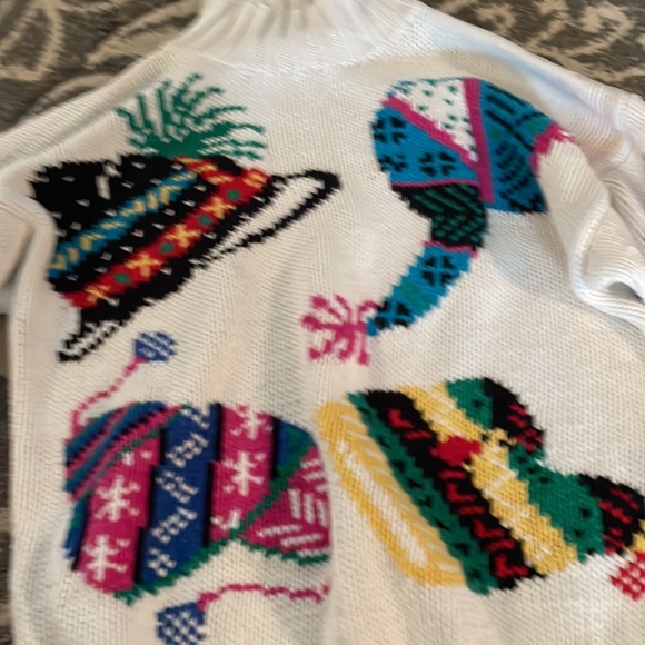 v i n t a g e ::
knit sweater - Picture 5 of 8